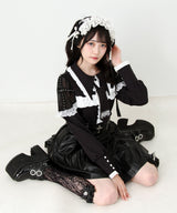 【予約　3/30発送】ゴシック風バラボタンフリルネクタイブラウス【SD】