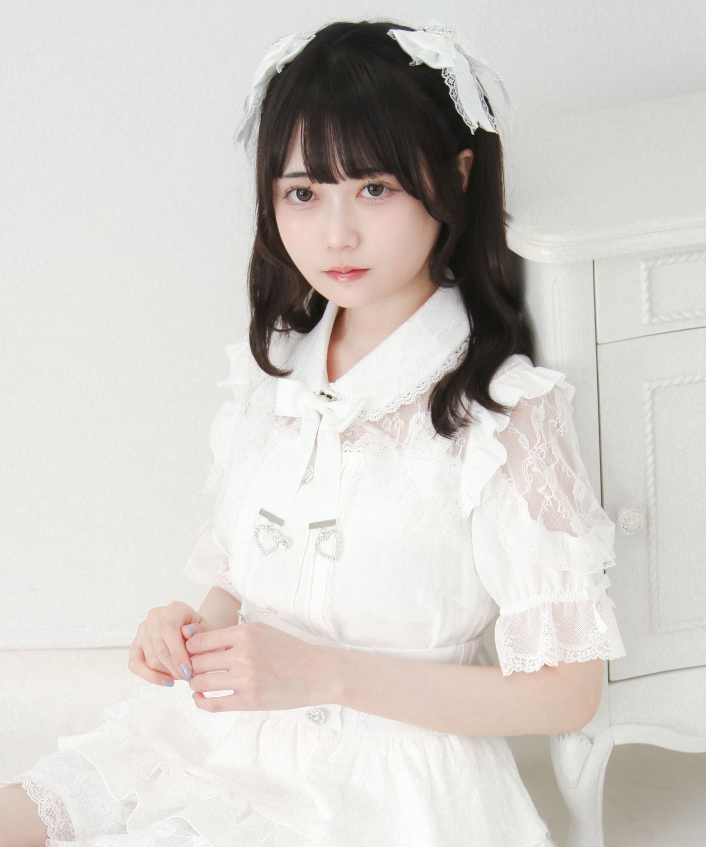 美品近年最高級 ヴァレンティノ 総レース 半袖ブラウス 蝶 ハート 白