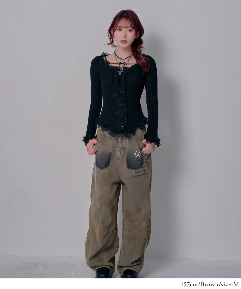 プリント入りブラウン加工バレルデニムパンツ 着用イメージ