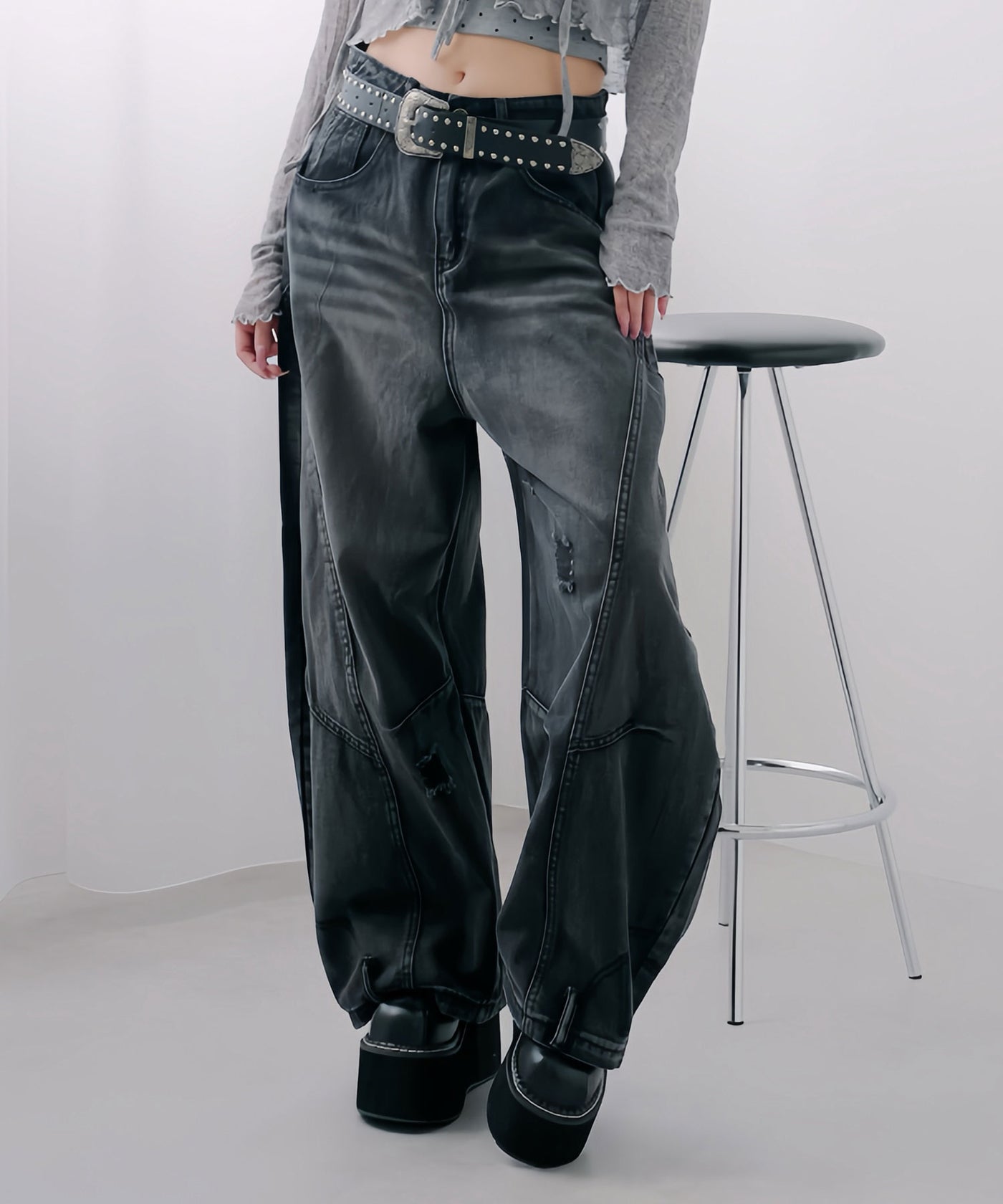 グランジ系ワイドバギーバルーンバレルデニムパンツ – レディース 