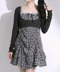 チャコールグレー