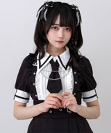 【予約　6/8発送】ジャケット風チェーンネクタイベルトフリルプリーツ半袖ワンピース