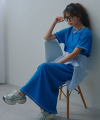 ブルー