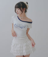 【感謝祭セール対象】ロゴ オフショルダー Tシャツ / レイヤード風 アシンメトリー 星柄 Tシャツ エッジィ