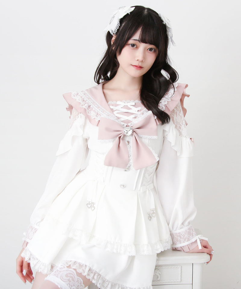 ピンク×ホワイトのセーラーブラウスを使った甘め量産型コーデ