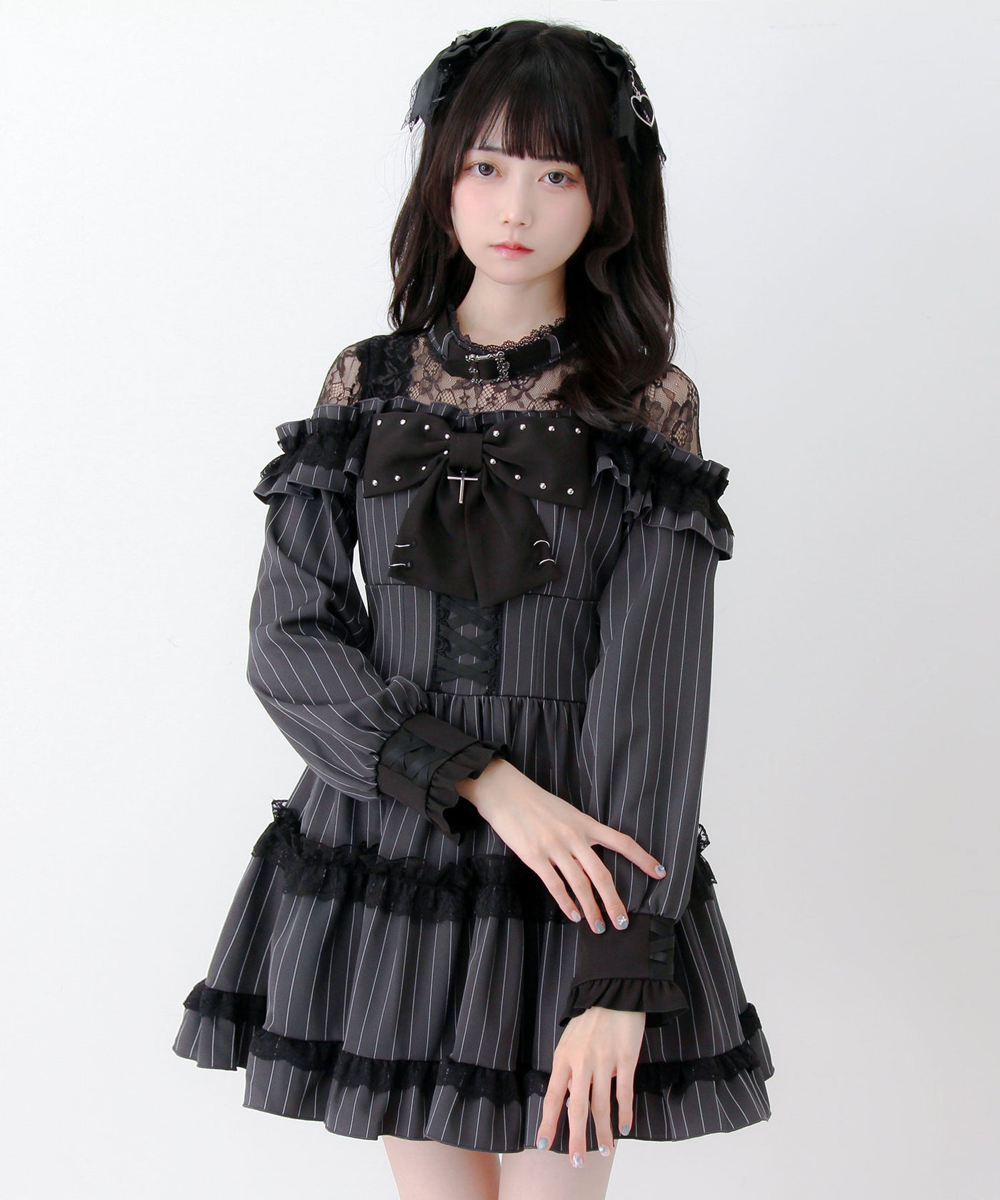 9/17 11時まで限定価格】レースオフショルダ風チョーカースタッズ
