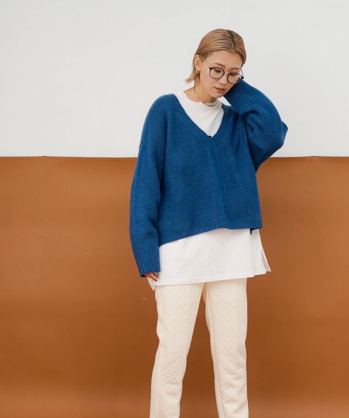 ブルー Vネック エアリー深Vニット 深Vネックニット – レディースファッション通販の夢展望【公式】